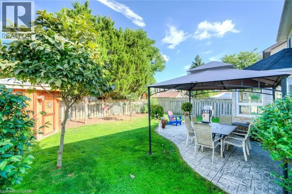 42 REDWOOD Lane