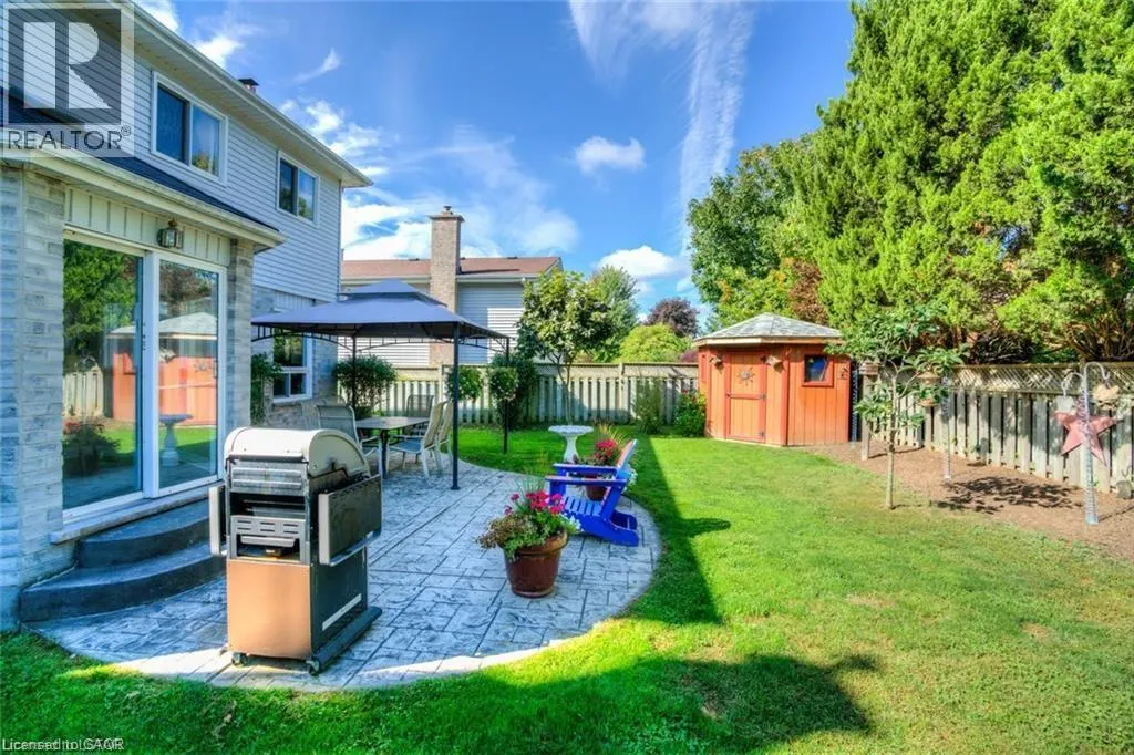 42 REDWOOD Lane
