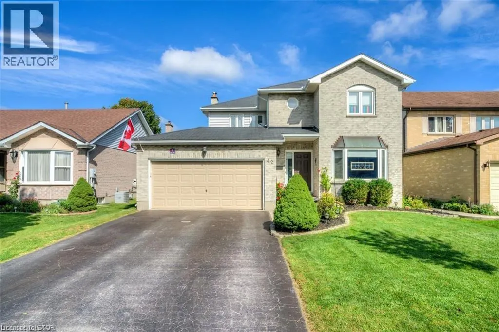 42 REDWOOD Lane