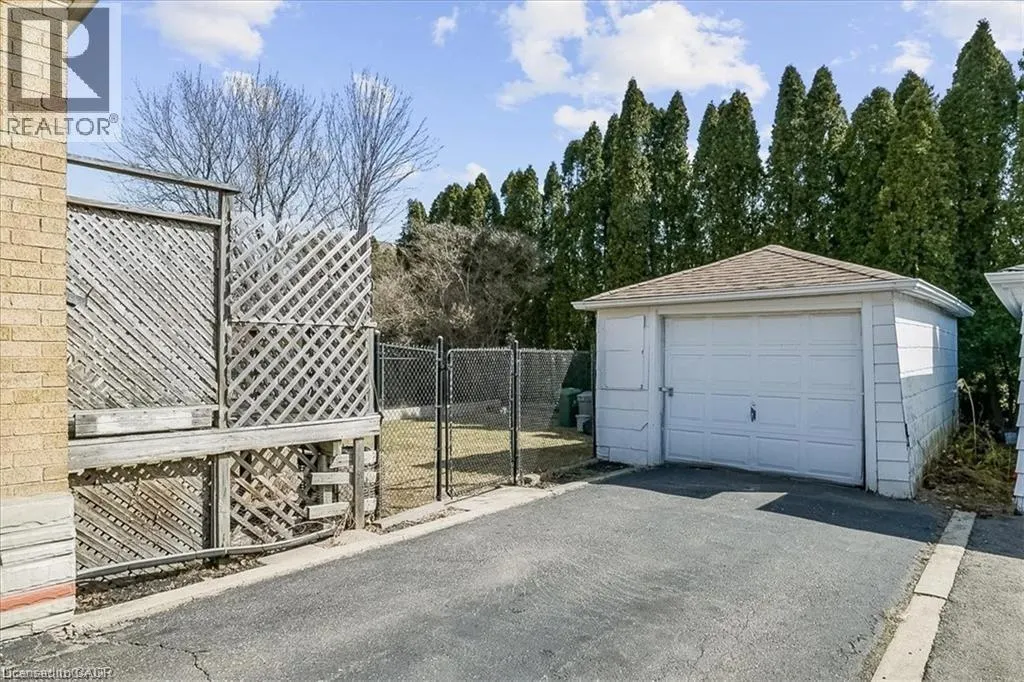 273 BOWMAN Street