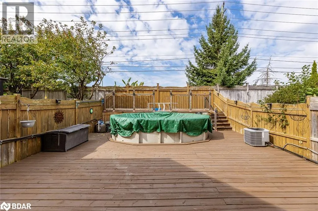 89 BENTLEY Crescent