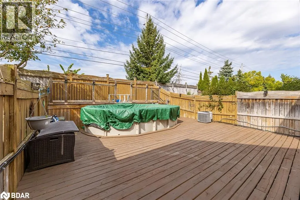 89 BENTLEY Crescent
