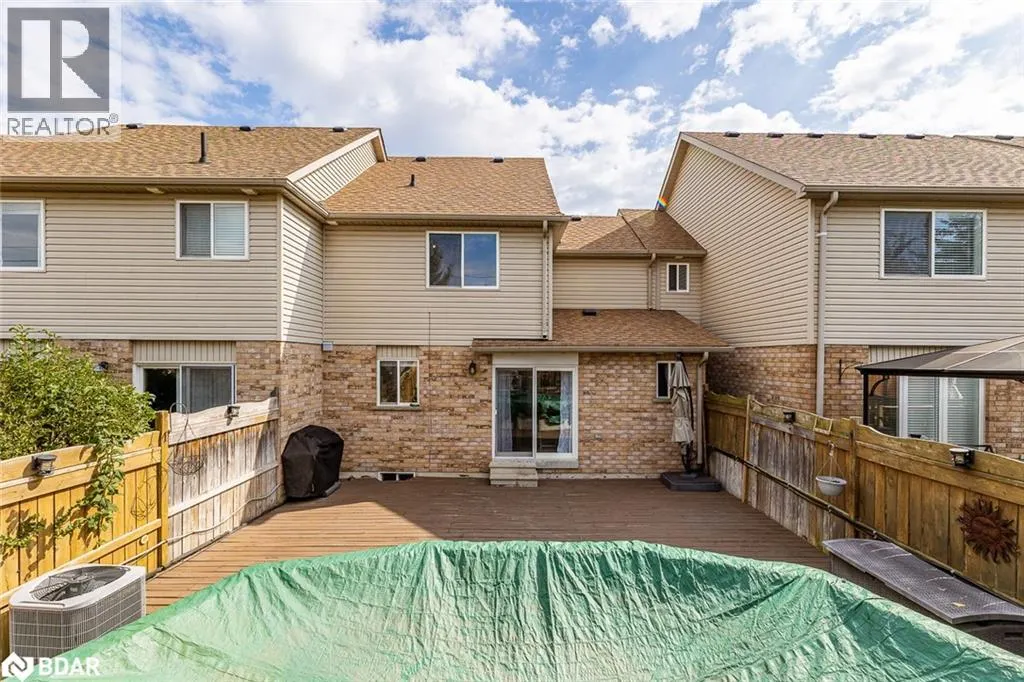89 BENTLEY Crescent