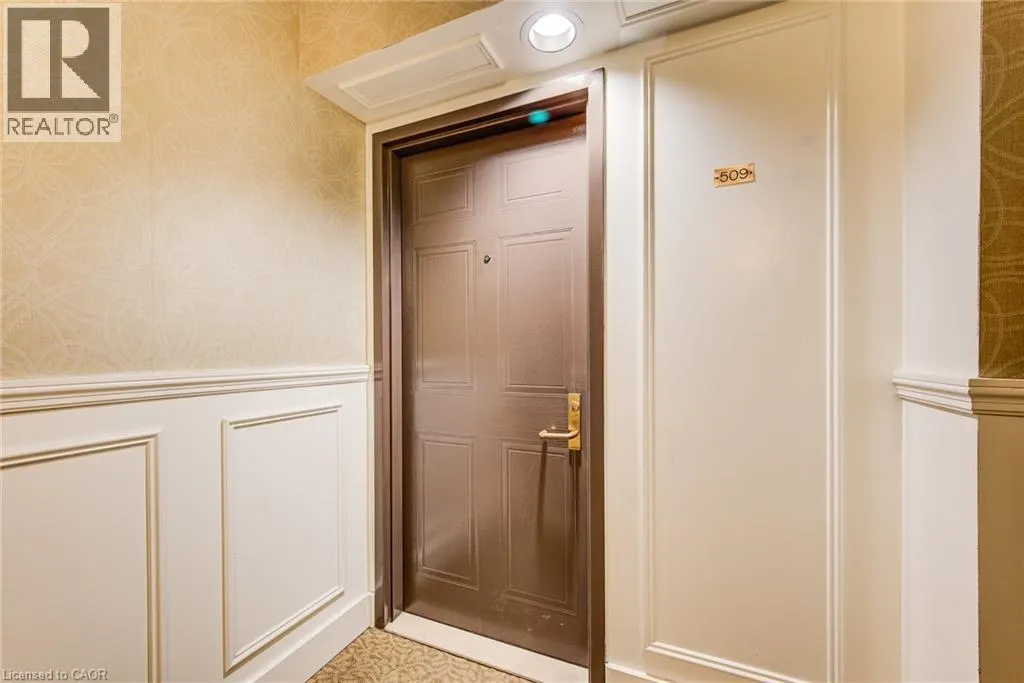 265 WESTCOURT Place Unit# 509, #509