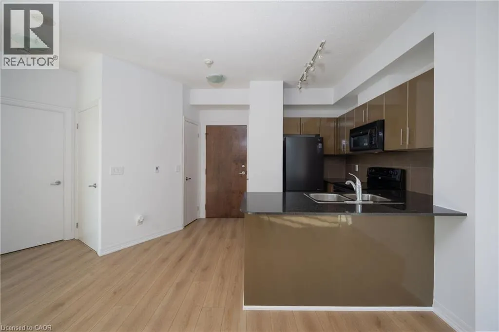 16 YONGE Street Unit# 310, #310
