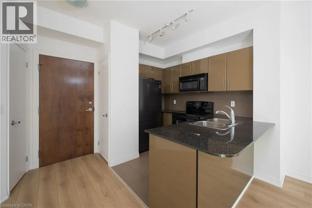 16 YONGE Street Unit# 310, #310