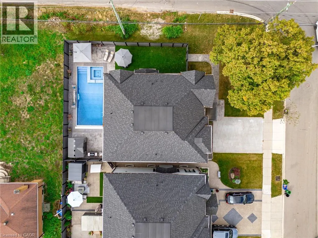 4 LOCKMAN Drive