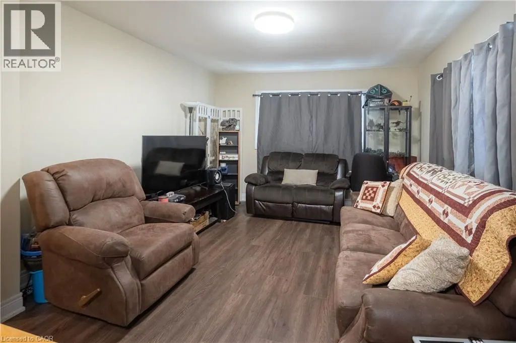 1 LIVINGSTON Avenue