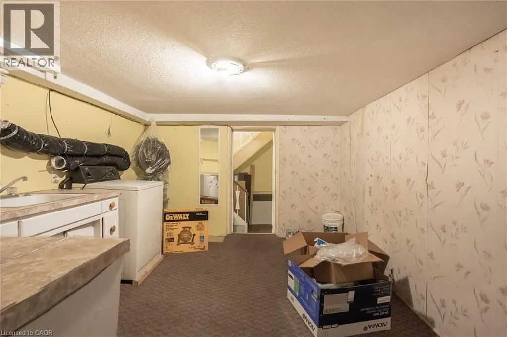 1 LIVINGSTON Avenue