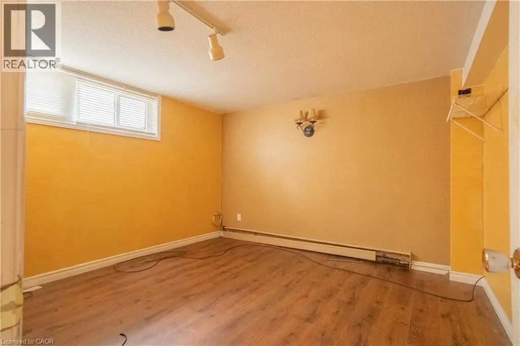 1 LIVINGSTON Avenue