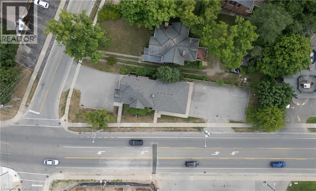 1 LIVINGSTON Avenue
