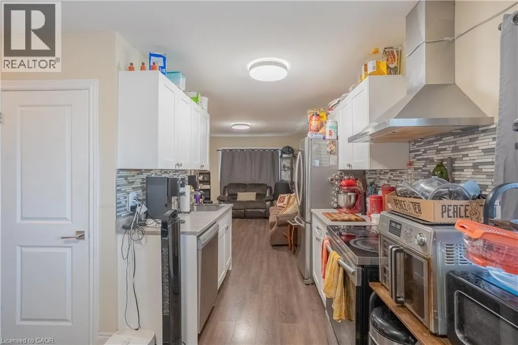 1 LIVINGSTON Avenue
