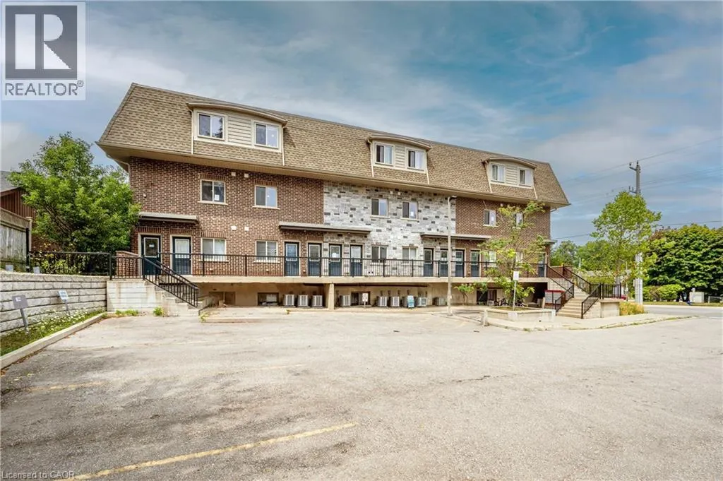 689 DOON VILLAGE Road Unit# 102, #102