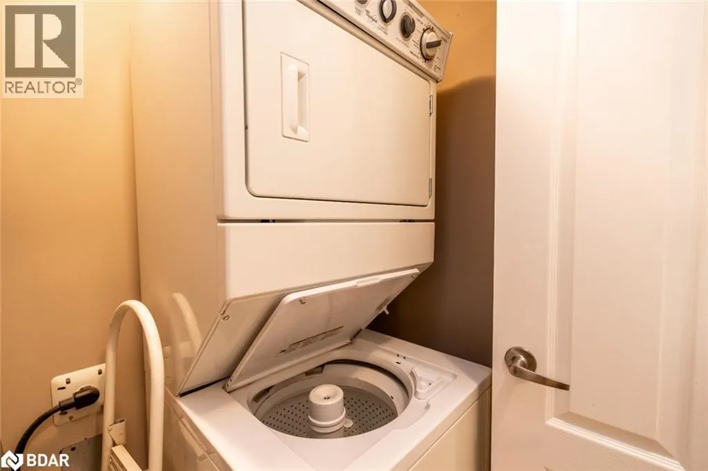 39 FERNDALE Drive S Unit# 205, #205