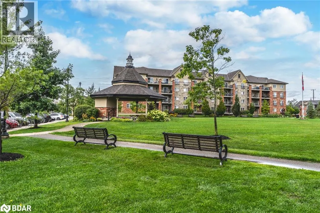 39 FERNDALE Drive S Unit# 205, #205