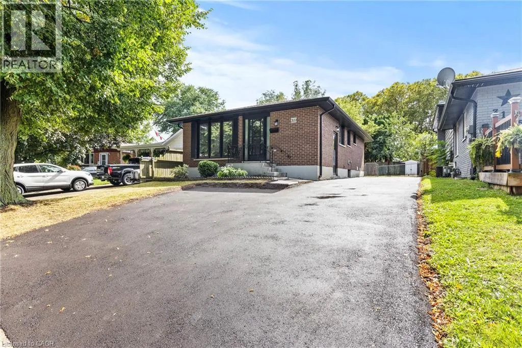 3139 SECORD Place