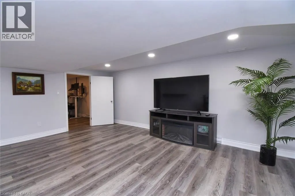 1284 HIGHWAY 54 Highway