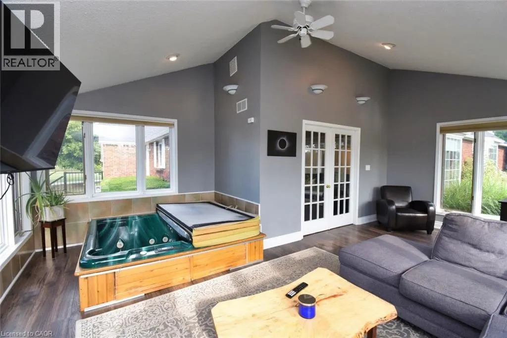 1284 HIGHWAY 54 Highway