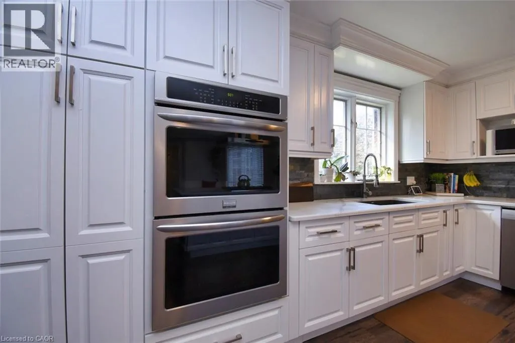 1284 HIGHWAY 54 Highway