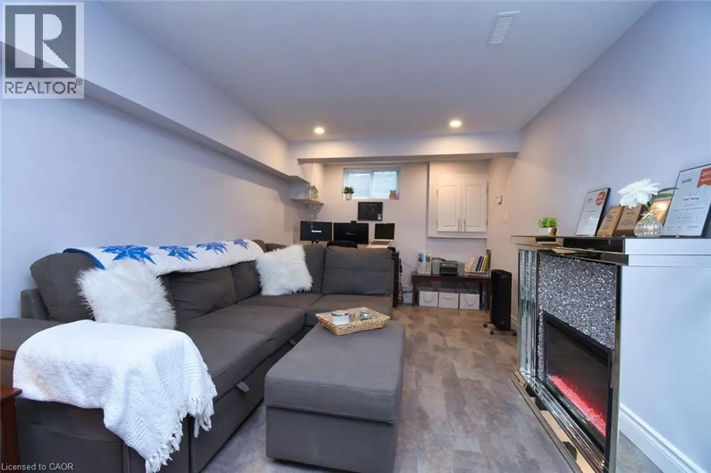 1284 HIGHWAY 54 Highway