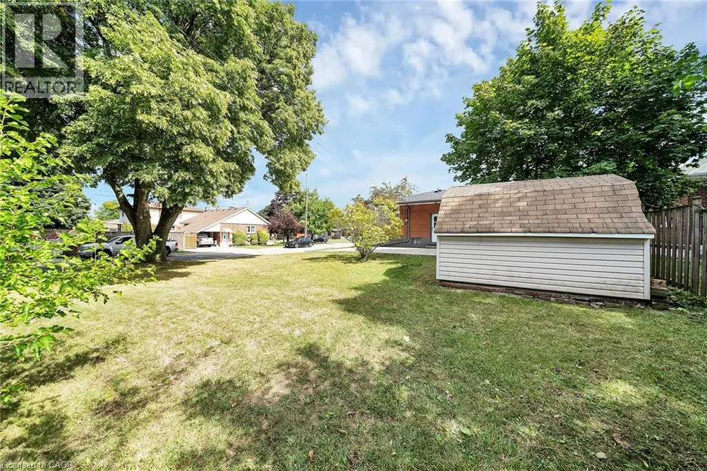 441 ELMWOOD Avenue