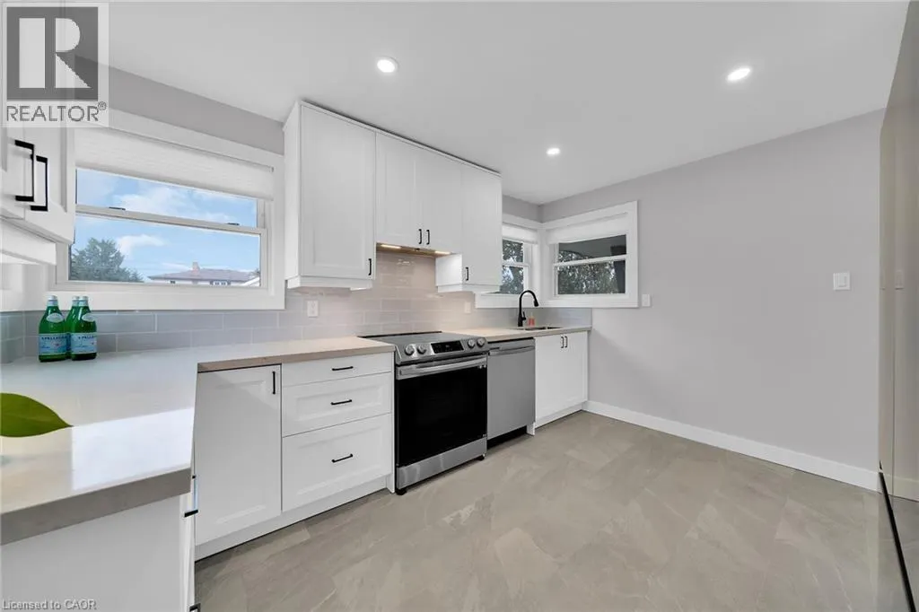 441 ELMWOOD Avenue