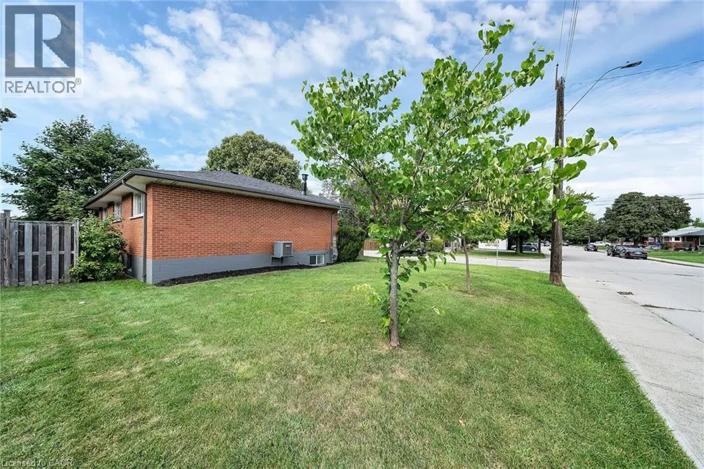 441 ELMWOOD Avenue