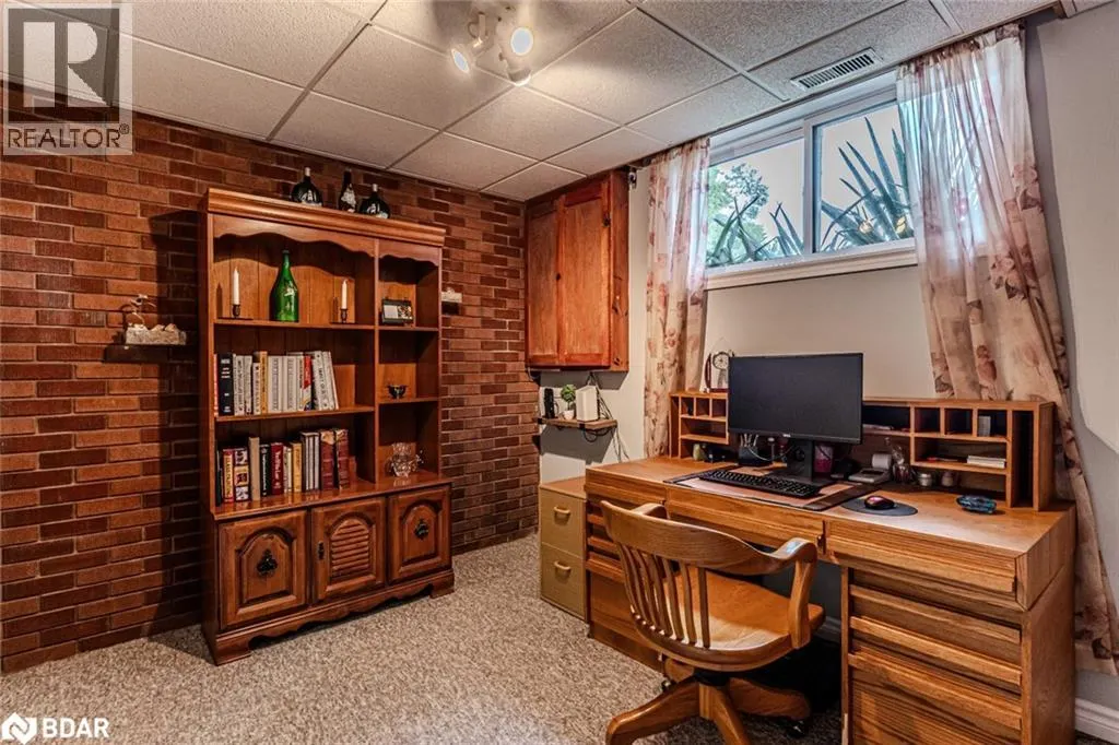 2946 HOGBACK Road