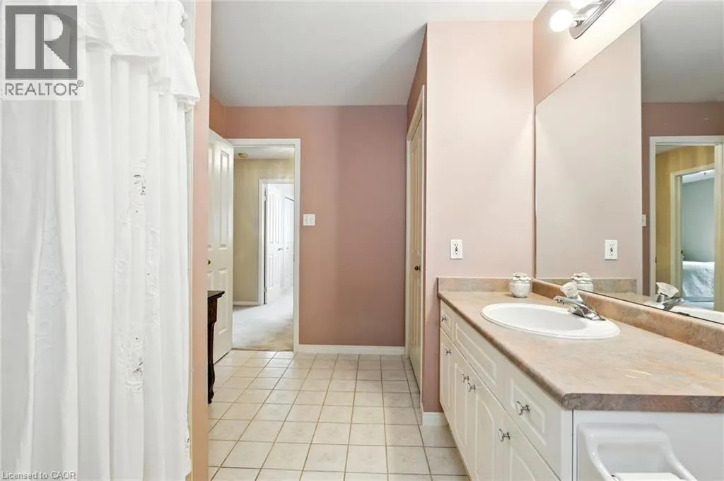 18 NAPLES Boulevard