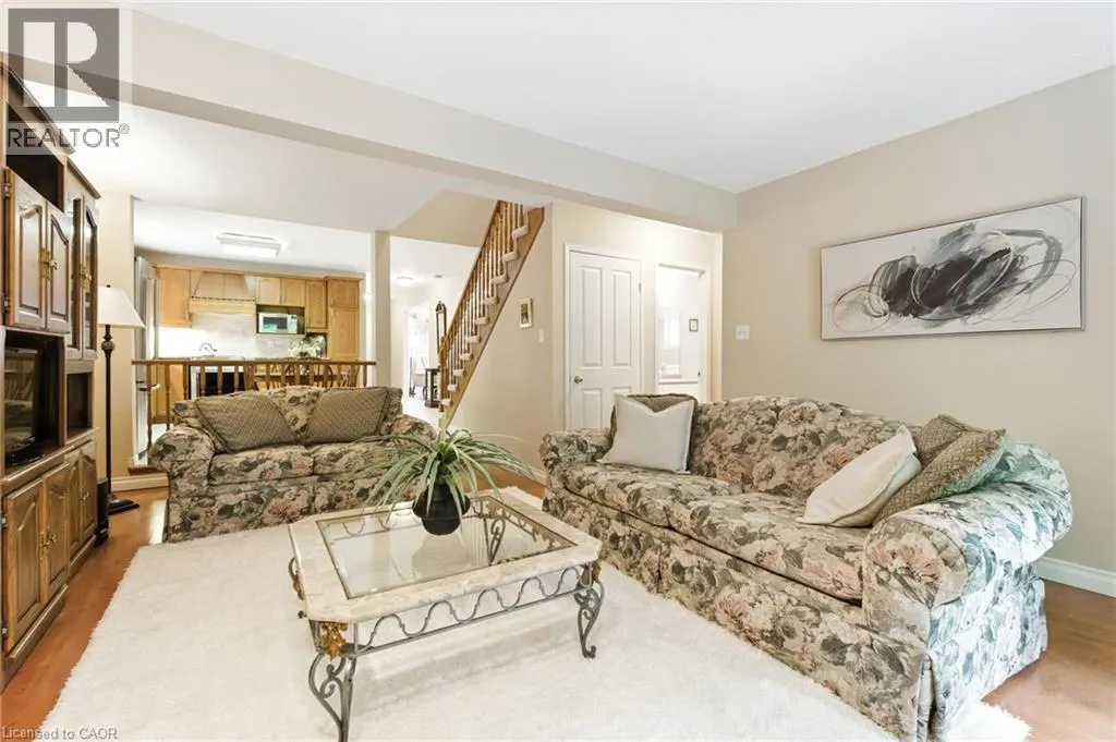 18 NAPLES Boulevard