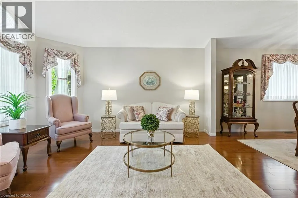 18 NAPLES Boulevard