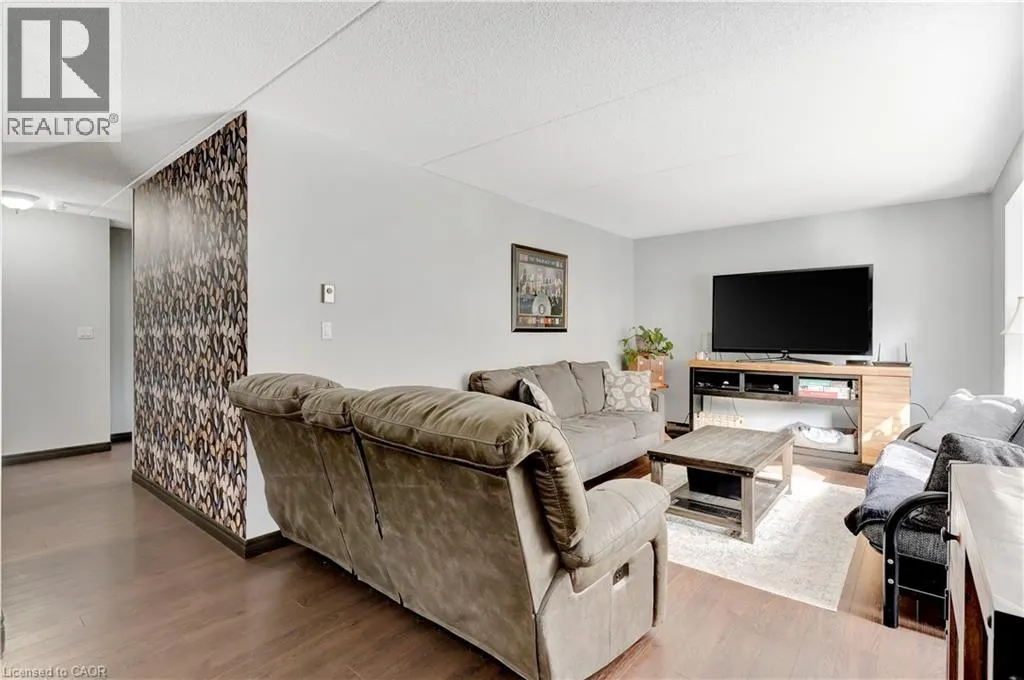 401 ERB Street Unit# 203, #203