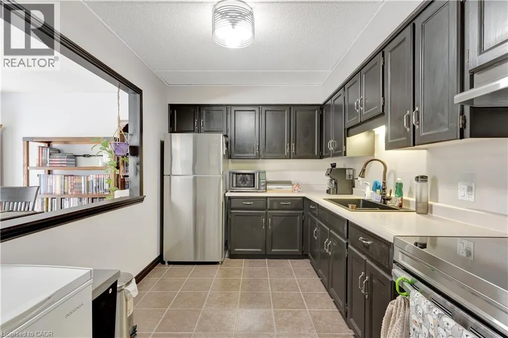 401 ERB Street Unit# 203, #203