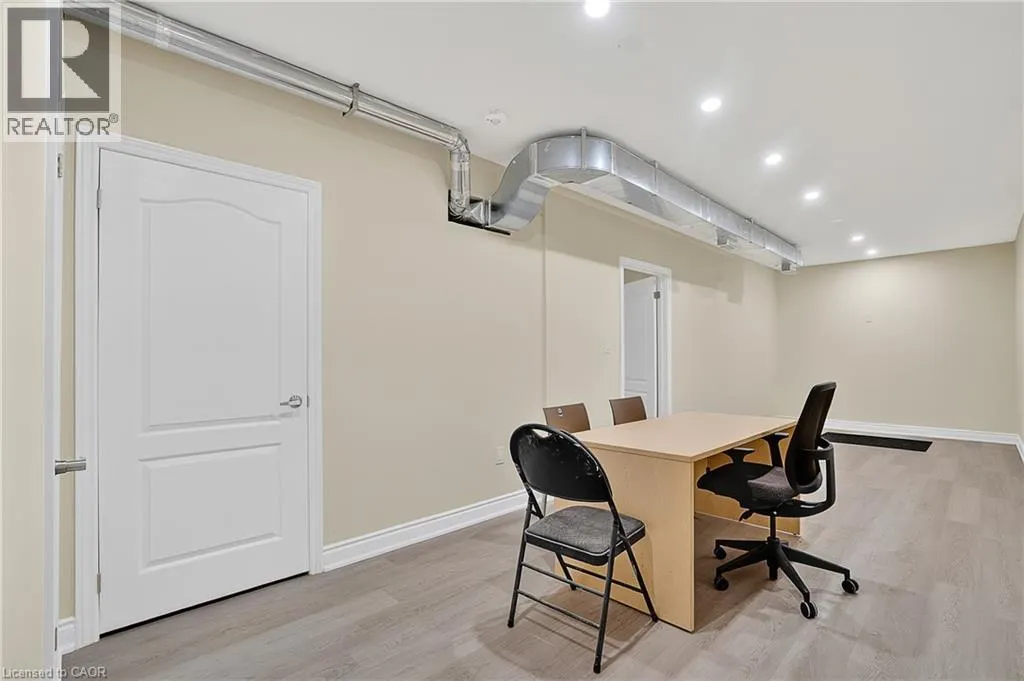 124 SEABROOK Drive Unit# 109, #109