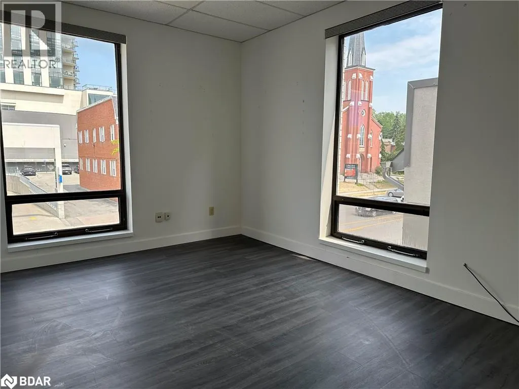 89 COLLIER Street Unit# 201, #201