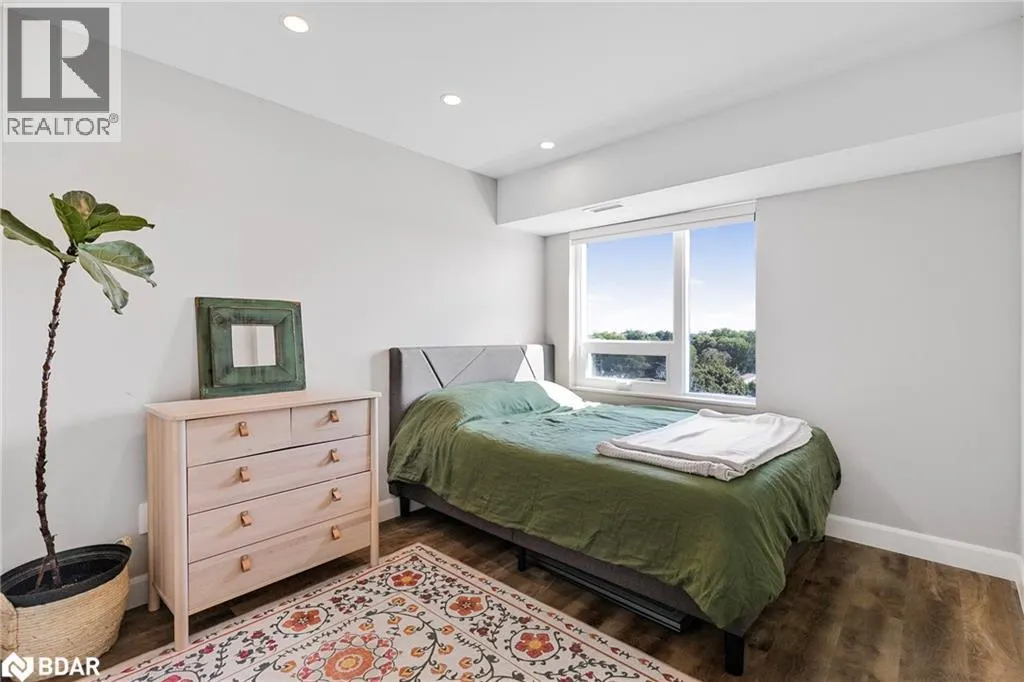 34 NORMAN Street Unit# 606, #606