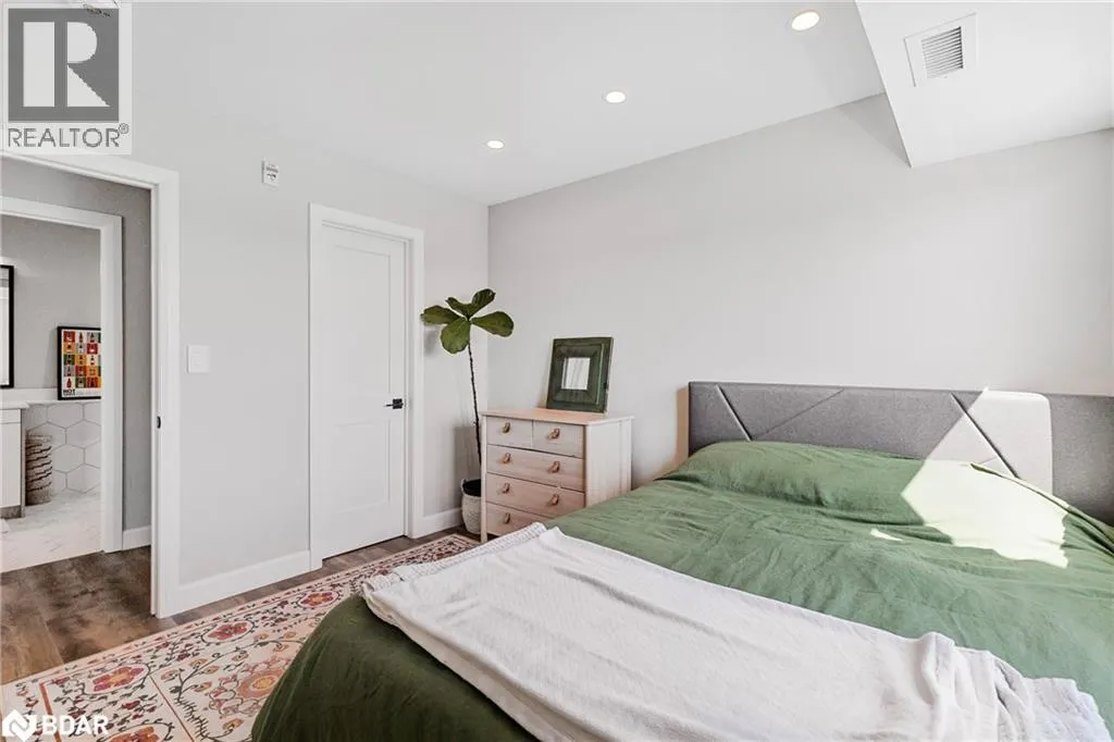 34 NORMAN Street Unit# 606, #606