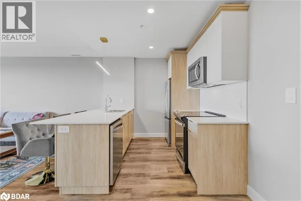 34 NORMAN Street Unit# 606, #606