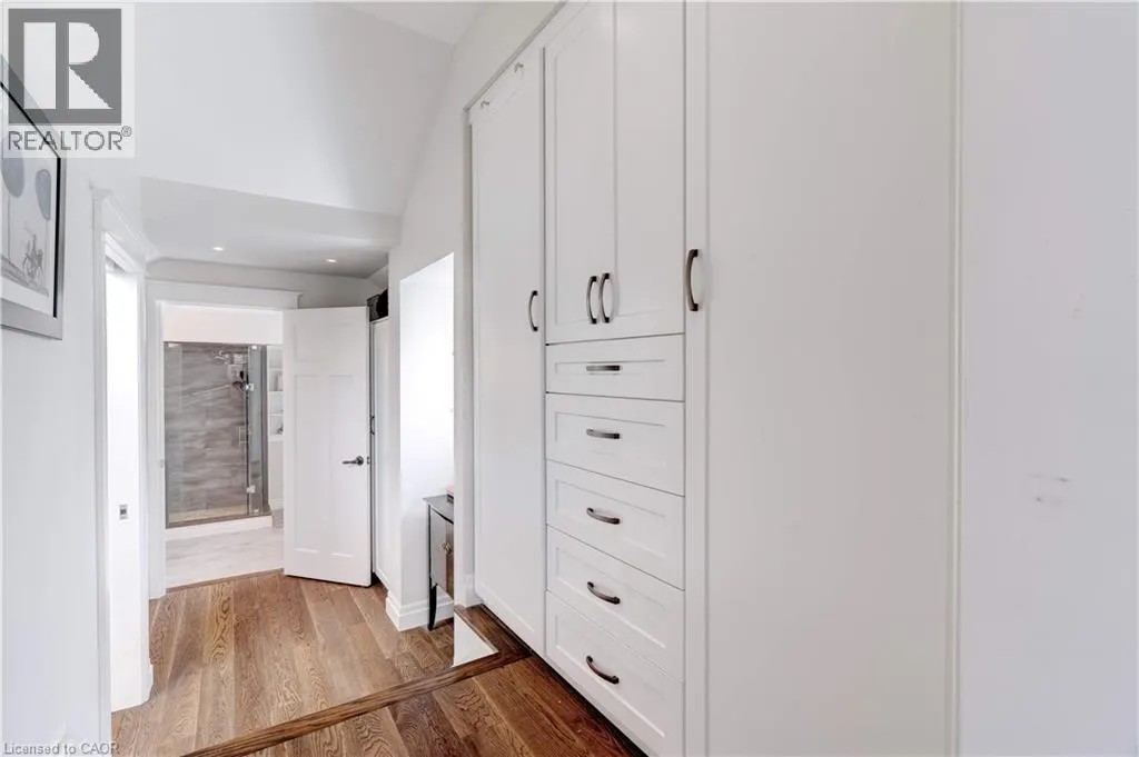 4391 LAKESHORE Road