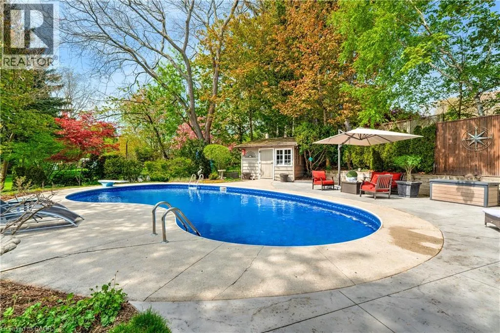 4391 LAKESHORE Road
