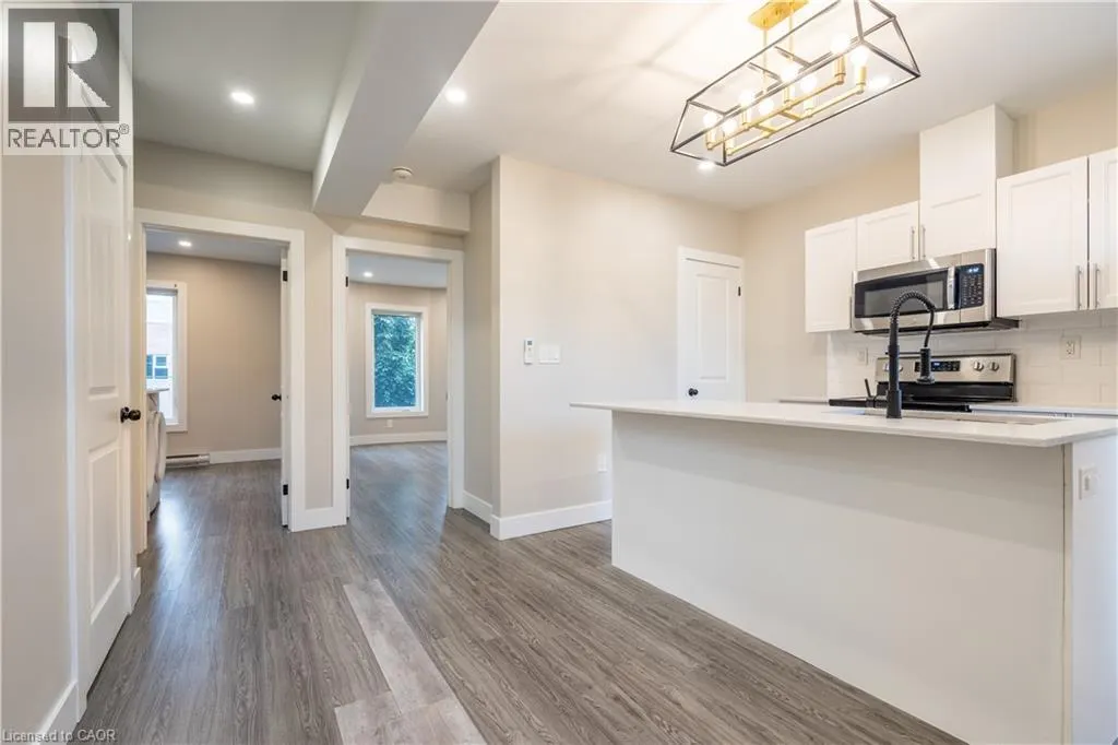 155 WENTWORTH Street N Unit# 1, #1