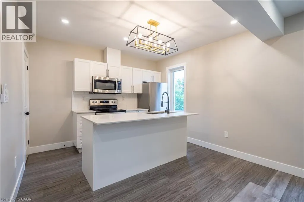 155 WENTWORTH Street N Unit# 1, #1