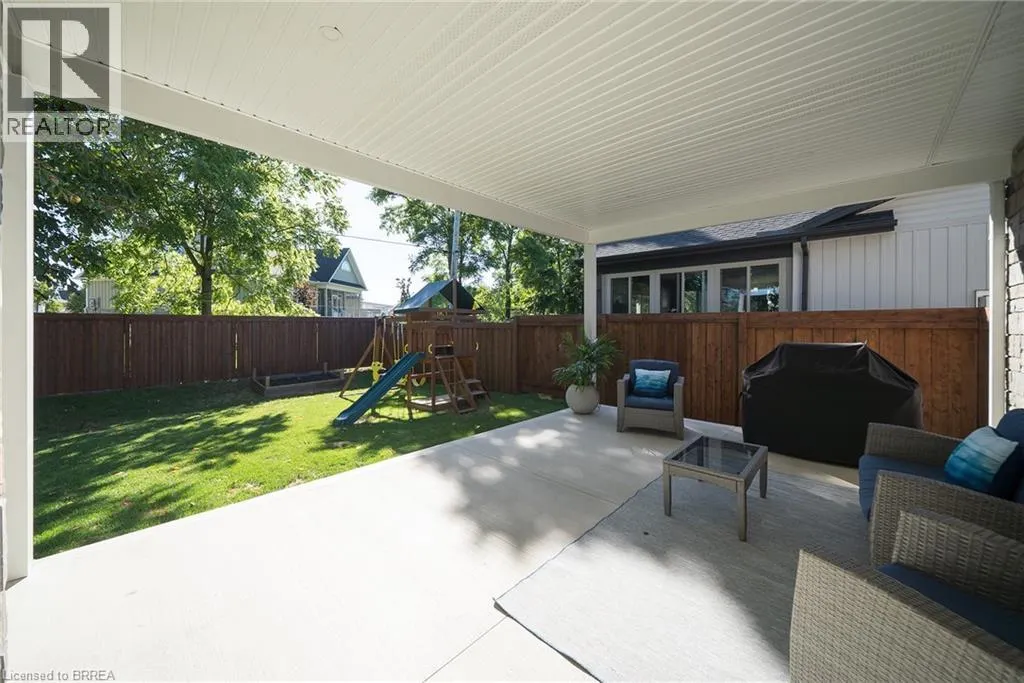 38 LAKEVIEW Avenue