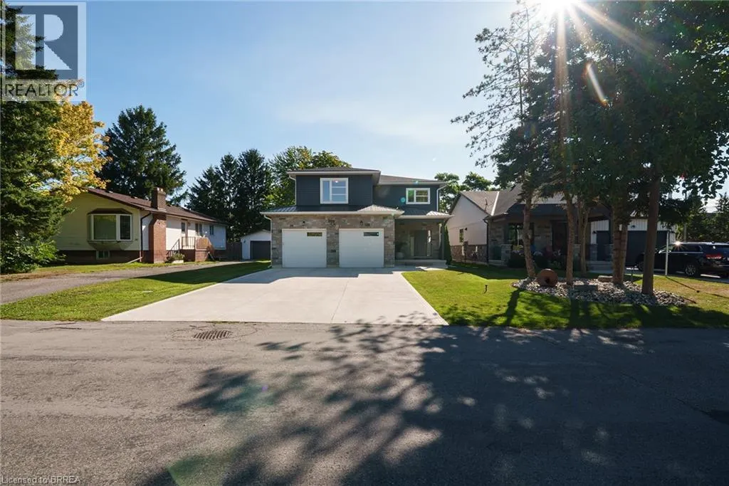 38 LAKEVIEW Avenue