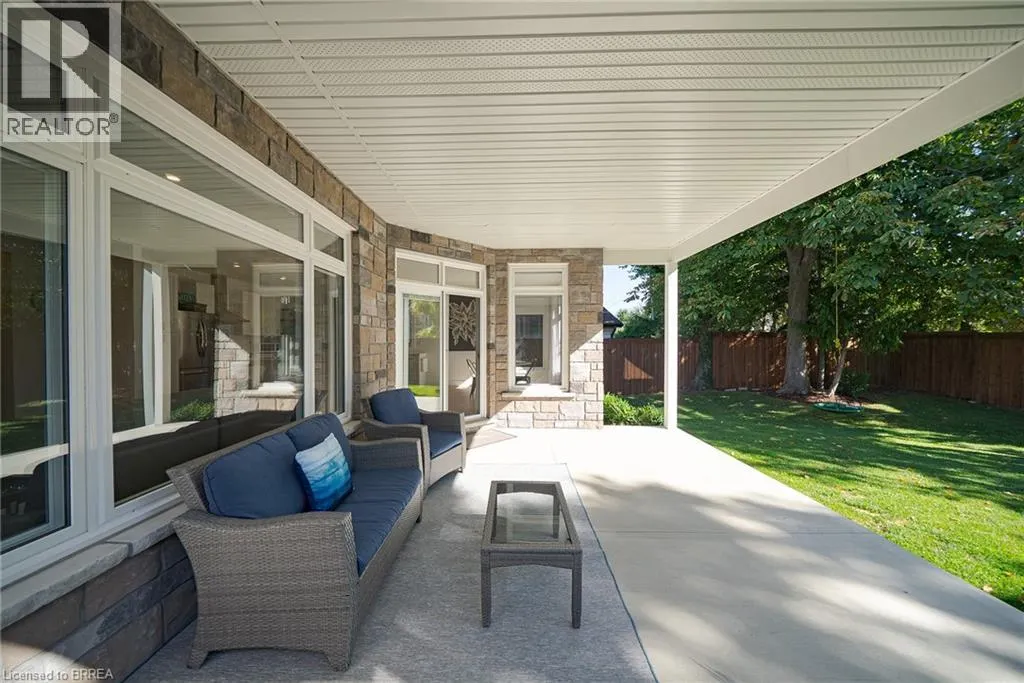 38 LAKEVIEW Avenue