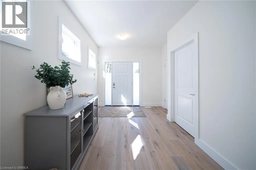 38 LAKEVIEW Avenue