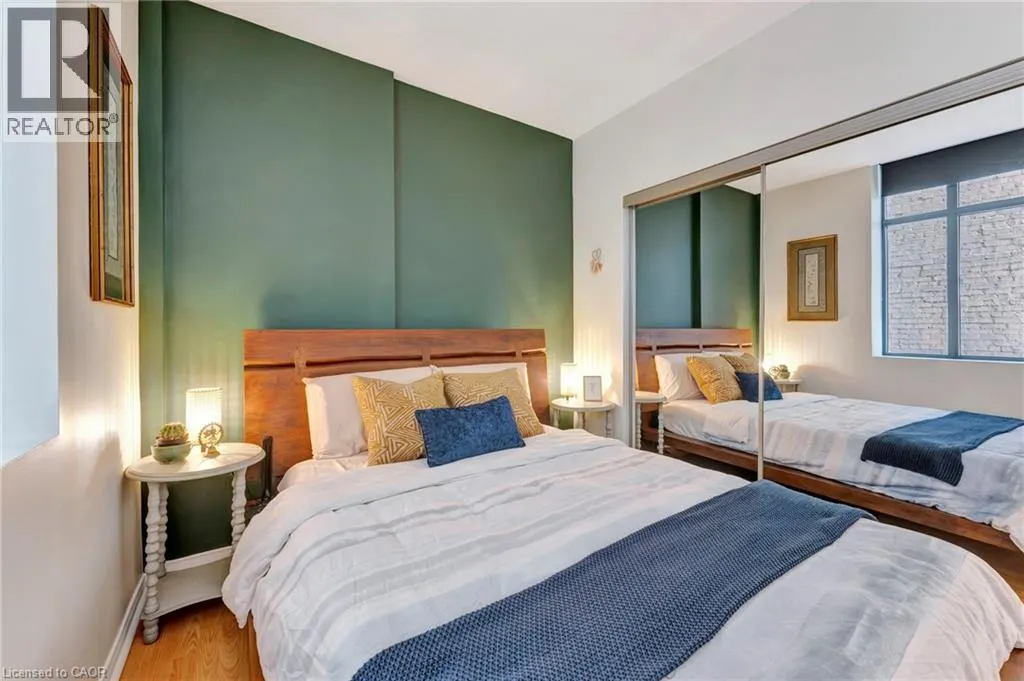 36 JAMES Street S Unit# 701, #701