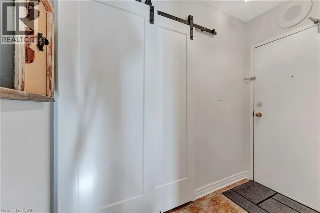 36 JAMES Street S Unit# 701, #701