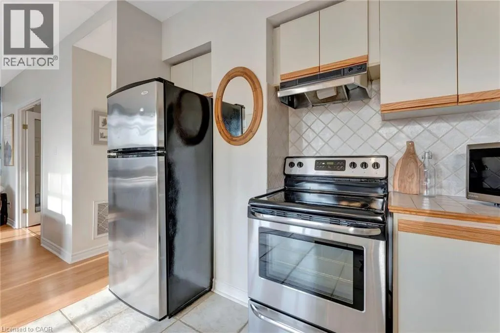 36 JAMES Street S Unit# 701, #701