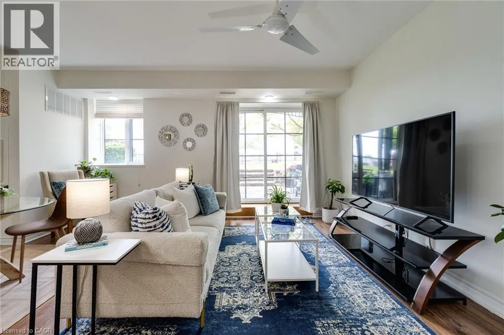262 DUNDAS Street E Unit# 105, #105